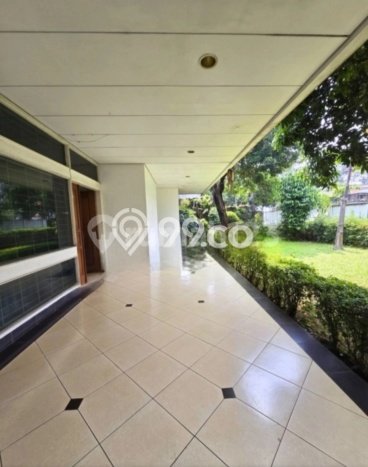 Dijual Rumah Mewah Elegan Dengan View Cantik di Kemang, Jakarta Selatan Dijual Rumah Mewah Elegan Dengan View Cantik di Kemang, Jakarta Selatan