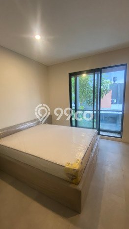Rumah Minimalis 4 KT di BSD Tangerang Full Furnished Rumah Minimalis 4 KT di BSD Tangerang Full Furnished