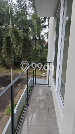 Hunian Mewah Siap Huni LT 143m2 di Serpong Utara, Tangerang Selatan Hunian Mewah Siap Huni LT 143m2 di Serpong Utara, Tangerang Selatan
