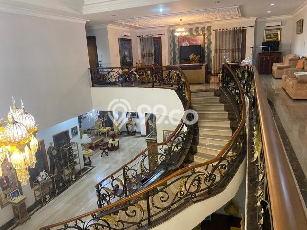 Best Deal Hunian Mewah Ideal dan Luas di Menteng, Jakarta Pusat Best Deal Hunian Mewah Ideal dan Luas di Menteng, Jakarta Pusat
