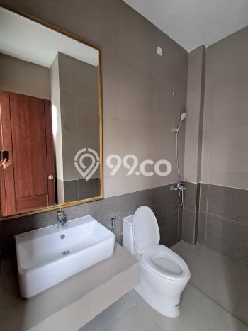 Unit Komersial Dijual di Tangerang LT 111m2 & LB 347m2 Unit Komersial Dijual di Tangerang LT 111m2 & LB 347m2
