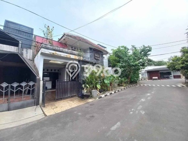 JUAL CEPAT! Rumah Ready Stock Area Strategis Sektor 3 - Bintaro, LT 140m² LB 250m² JUAL CEPAT! Rumah Ready Stock Area Strategis Sektor 3 - Bintaro, LT 140m² LB 250m²