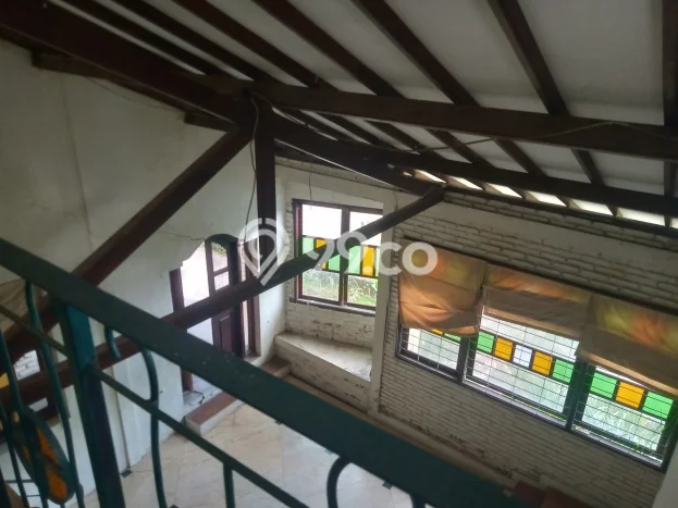 Rumah di , 4 KT, Akses Mudah Fasilitas Umum, Luas 380m2m² LB 300m2m² Rumah di , 4 KT, Akses Mudah Fasilitas Umum, Luas 380m2m² LB 300m2m²