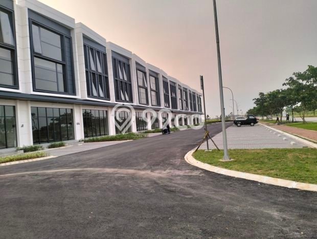 Ruko Bagus Dijual LB 353m2 Lokasi Strategis Tangerang Area Cocok untuk Berbisnis Ruko Bagus Dijual LB 353m2 Lokasi Strategis Tangerang Area Cocok untuk Berbisnis