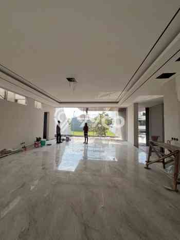 Rumah Elit Modern Tanpa Renovasi di Citraland Surabaya Rumah Elit Modern Tanpa Renovasi di Citraland Surabaya