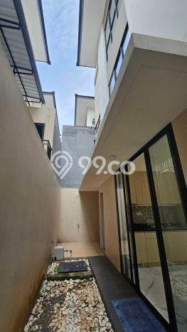 Rumah di Jakarta Garden City, Dekat Fasilitas, 4 KM, Luas 126m² Bangunan 146m² Rumah di Jakarta Garden City, Dekat Fasilitas, 4 KM, Luas 126m² Bangunan 146m²