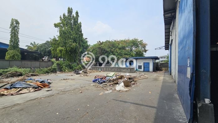 Unit Gudang Disewakan di Cikarang di Area Ramai & Strategis Unit Gudang Disewakan di Cikarang di Area Ramai & Strategis