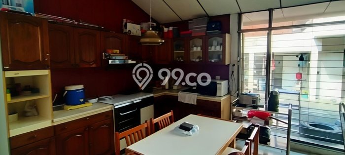 Rumah Mewah LB 389m2 Siap Huni Desain Elegan di Riau, Bandung Rumah Mewah LB 389m2 Siap Huni Desain Elegan di Riau, Bandung