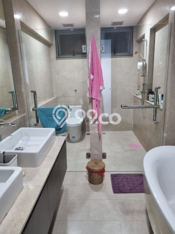 Hunian Apartemen High-Class untuk Dijual di Jakarta Selatan dengan 3 BR & 3 Kamar Mandi Hunian Apartemen High-Class untuk Dijual di Jakarta Selatan dengan 3 BR & 3 Kamar Mandi