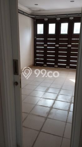 Rumah Mewah LB 170m2 Siap Huni Desain Elegan di BSD Eminent, Tangerang Rumah Mewah LB 170m2 Siap Huni Desain Elegan di BSD Eminent, Tangerang
