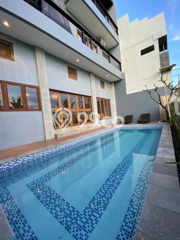 Ready to Use! Premium House LT 200m2 Desain Elegan di Canggu Ready to Use! Premium House LT 200m2 Desain Elegan di Canggu