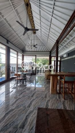 Hunian Minimalis Disewakan di Canggu Badung 3 KT & 3 KM Hunian Minimalis Disewakan di Canggu Badung 3 KT & 3 KM