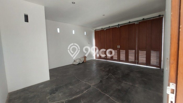 Dijual Rumah Luas Megah Dengan View Cantik di Kerobokan, Badung Dijual Rumah Luas Megah Dengan View Cantik di Kerobokan, Badung