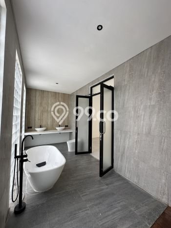 Dijual Segera! Vila di , Luas 220m2m², Posisi Premium akses ke beragam kebutuhan Dijual Segera! Vila di , Luas 220m2m², Posisi Premium akses ke beragam kebutuhan