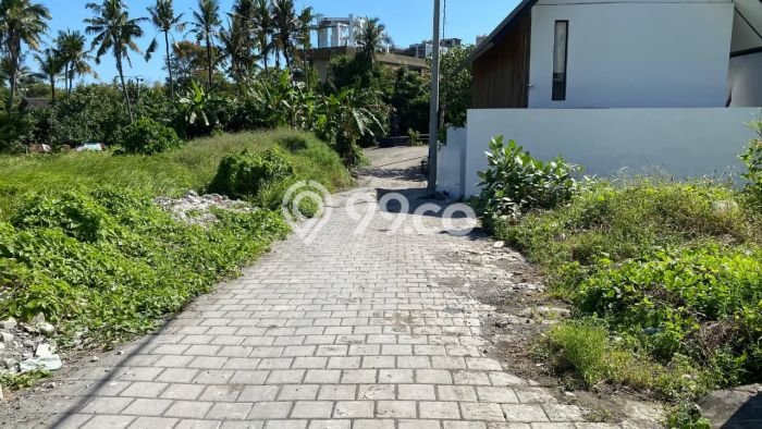 LOKASI STRATEGIS! Tanah Kawasan Cemagi, Luas 215m², Lingkungan Nyaman, Cocok untuk Investasi LOKASI STRATEGIS! Tanah Kawasan Cemagi, Luas 215m², Lingkungan Nyaman, Cocok untuk Investasi