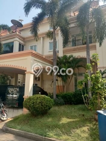 Rumah Elit Modern Tanpa Renovasi di Pluit Jakarta Utara Rumah Elit Modern Tanpa Renovasi di Pluit Jakarta Utara