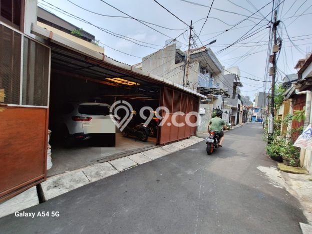 Rumah Luxury Dijual di Jakarta Barat Fasilitas Lengkap Rumah Luxury Dijual di Jakarta Barat Fasilitas Lengkap