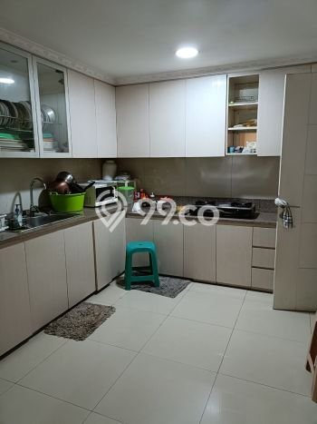 Siap Huni Rumah Mewah 10 Kamar di Cengkareng Dekat ke Mana Pun Siap Huni Rumah Mewah 10 Kamar di Cengkareng Dekat ke Mana Pun