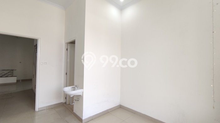 Rumah Luxury Modern Tanpa Renovasi di Kalideres Jakarta Barat Rumah Luxury Modern Tanpa Renovasi di Kalideres Jakarta Barat