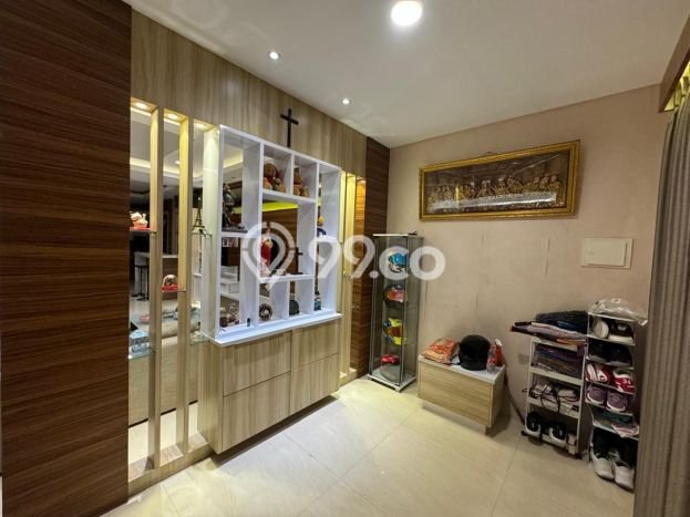 Rumah Elit LB 200m2 Siap Pakai Desain Elegan di Kalideres, Jakarta Barat Rumah Elit LB 200m2 Siap Pakai Desain Elegan di Kalideres, Jakarta Barat