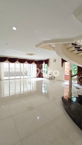 For Sale Rumah Mewah Exclusive di Cipondoh, Tangerang For Sale Rumah Mewah Exclusive di Cipondoh, Tangerang