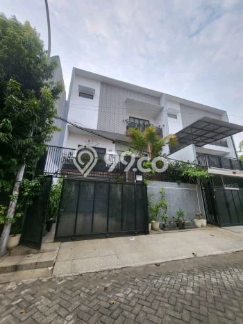 For Sale Rumah Mewah Exclusive di Cengkareng, Jakarta Barat For Sale Rumah Mewah Exclusive di Cengkareng, Jakarta Barat