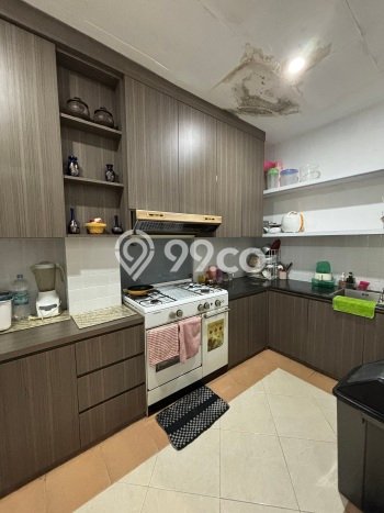 Jual Rumah Mewah Elegan Dengan View Cantik di Tomang, Jakarta Barat Jual Rumah Mewah Elegan Dengan View Cantik di Tomang, Jakarta Barat