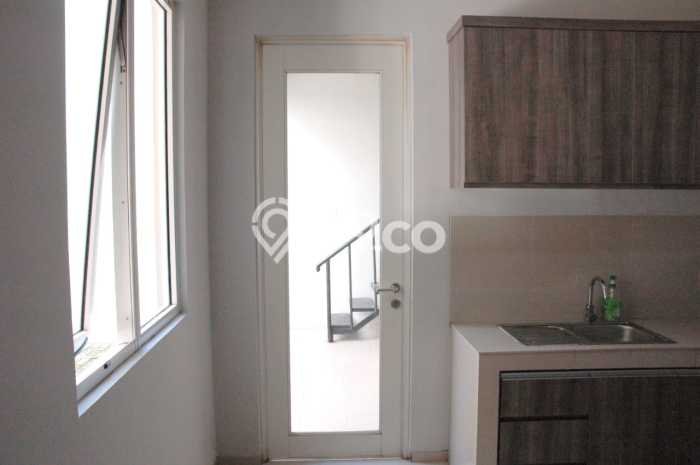 Dijual Rumah Luas Elegan Dengan View Eksklusif di Lebak Bulus, Jakarta Selatan Dijual Rumah Luas Elegan Dengan View Eksklusif di Lebak Bulus, Jakarta Selatan