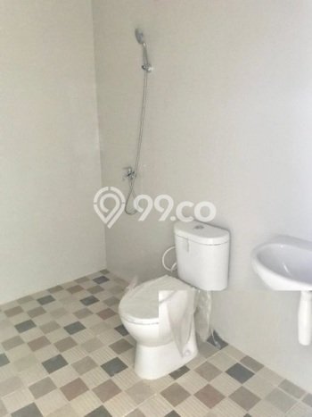 Ruko For Rent di Rungkut, Luas 200m2m², Area Bisnis, Jalan Strategis Ruko For Rent di Rungkut, Luas 200m2m², Area Bisnis, Jalan Strategis