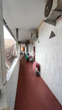Rumah Mewah Dijual LT 300m2 di Rungkut, Surabaya Rumah Mewah Dijual LT 300m2 di Rungkut, Surabaya