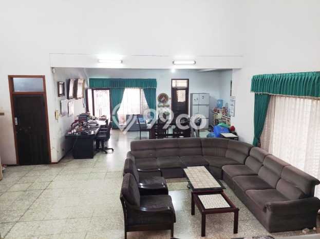 Rumah Idaman Keluarga! Rumah Mewah area Petemon, Surabaya, LT 520m2m² Bangunan 700m2m² Rumah Idaman Keluarga! Rumah Mewah area Petemon, Surabaya, LT 520m2m² Bangunan 700m2m²