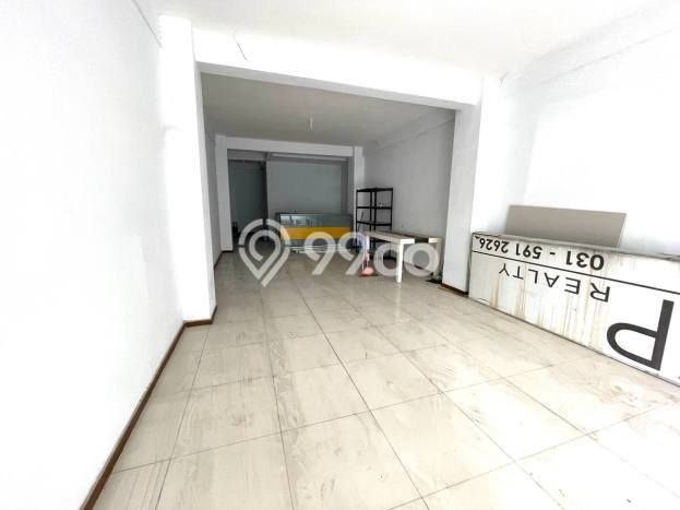 Ruko For Rent di Rungkut, Luas 200m2m², Area Bisnis, Jalan Strategis Ruko For Rent di Rungkut, Luas 200m2m², Area Bisnis, Jalan Strategis