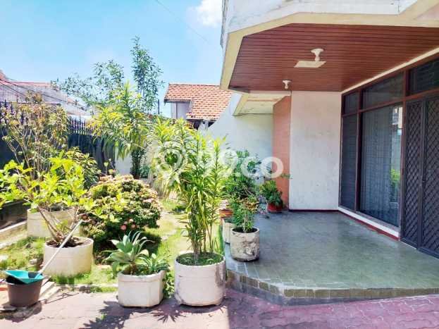 Rumah Idaman Keluarga! Rumah Mewah area Petemon, Surabaya, LT 520m2m² Bangunan 700m2m² Rumah Idaman Keluarga! Rumah Mewah area Petemon, Surabaya, LT 520m2m² Bangunan 700m2m²
