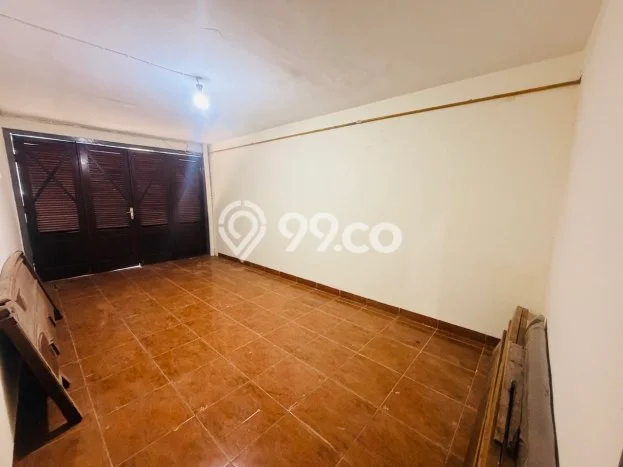 Lokasi strategis! Rumah siap pakai dikontrakkan di Gubeng LB 150m2 Lokasi strategis! Rumah siap pakai dikontrakkan di Gubeng LB 150m2