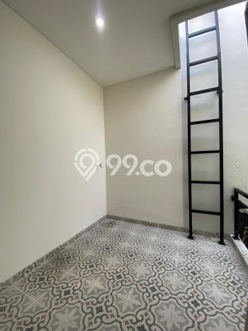 Rumah Modern Cantik 3 Kamar Siap Huni di Rungkut Rumah Modern Cantik 3 Kamar Siap Huni di Rungkut