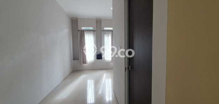For Sale! Luxury House LT 330m2 Desain Modern di Setra Duta For Sale! Luxury House LT 330m2 Desain Modern di Setra Duta