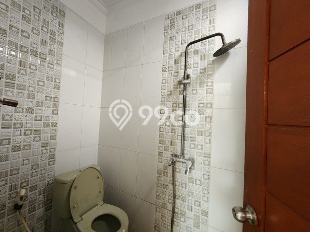 Siap Huni Hunian Elit 5 Kamar di Coblong Dekat ke Mana Saja Siap Huni Hunian Elit 5 Kamar di Coblong Dekat ke Mana Saja