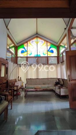 Ready to Use! Premium House LT 1055m2 Desain Elegan di Hegarmanah Ready to Use! Premium House LT 1055m2 Desain Elegan di Hegarmanah