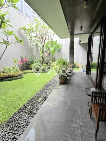Sewa Rumah Harga Terjangkau di Singgasana Bandung Punya 4 KT Sewa Rumah Harga Terjangkau di Singgasana Bandung Punya 4 KT