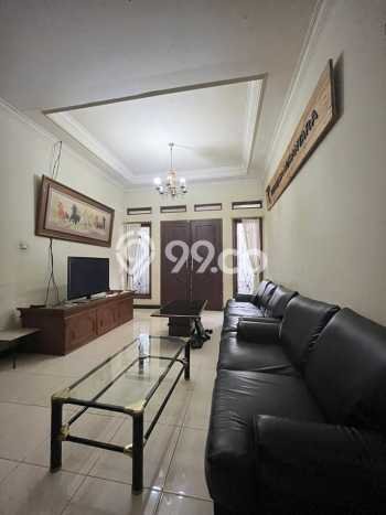 Ready to Use! Luxury House LT 2259m2 Desain Elegan di Resor Dago Pakar Ready to Use! Luxury House LT 2259m2 Desain Elegan di Resor Dago Pakar