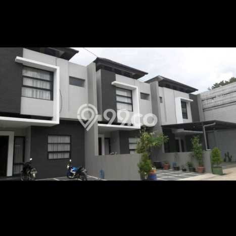 Jual Rumah Bagus Siap Huni LB 200m2 di Astanaanyar, Bandung Jual Rumah Bagus Siap Huni LB 200m2 di Astanaanyar, Bandung