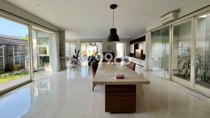 Rumah Eksklusif Dijual LT 658m2 di Sukajadi, Bandung Rumah Eksklusif Dijual LT 658m2 di Sukajadi, Bandung