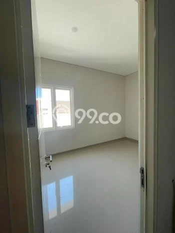 Siap Huni Hunian Elit 4 Kamar di Mulyorejo Dekat ke Mana Saja Siap Huni Hunian Elit 4 Kamar di Mulyorejo Dekat ke Mana Saja