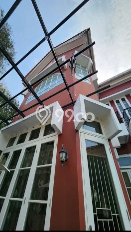 Sewa cepat rumah minimalis strategis 4 Kamar di Kebon Jeruk, Jakarta Barat Sewa cepat rumah minimalis strategis 4 Kamar di Kebon Jeruk, Jakarta Barat