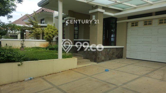 Rumah Mewah LB 310m2 Siap Huni Desain Elegan di Kota Baru Parahyangan, Bandung Rumah Mewah LB 310m2 Siap Huni Desain Elegan di Kota Baru Parahyangan, Bandung