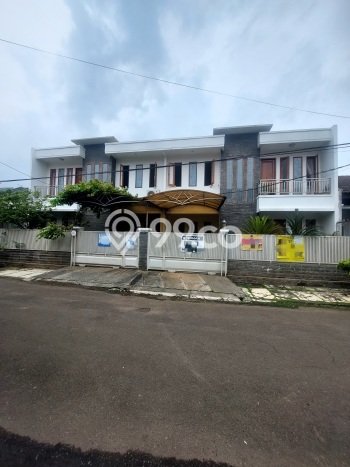 Rumah Luxury Modern Siap Huni di Bintaro Tangerang Selatan Rumah Luxury Modern Siap Huni di Bintaro Tangerang Selatan