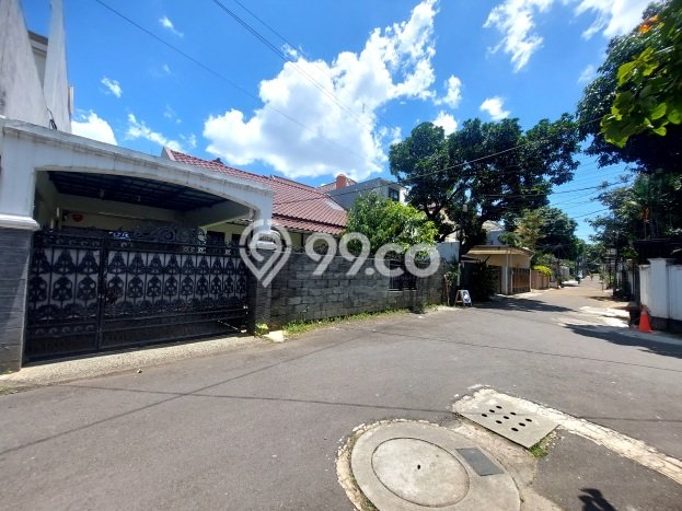 Jual Rumah Luas Elegan Dengan View Eksklusif di Gandaria, Jakarta Selatan Jual Rumah Luas Elegan Dengan View Eksklusif di Gandaria, Jakarta Selatan