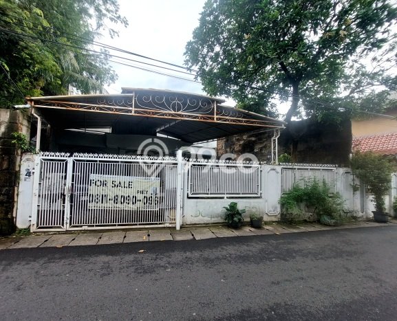 Ready to Use! Premium House LT 494m2 Desain Modern di Cawang Ready to Use! Premium House LT 494m2 Desain Modern di Cawang