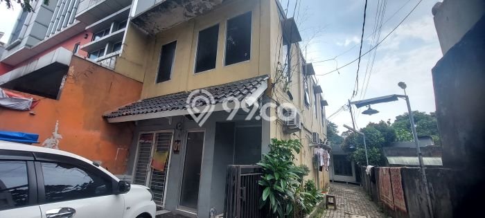 Komersial Bagus Dijual LB 150m2 Lokasi Strategis Jakarta Selatan Area Cocok untuk Berbisnis Komersial Bagus Dijual LB 150m2 Lokasi Strategis Jakarta Selatan Area Cocok untuk Berbisnis