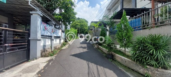 Dijual Hunian Rumah Nyaman 4 Kamar di MT Haryono, Jakarta Selatan Dijual Hunian Rumah Nyaman 4 Kamar di MT Haryono, Jakarta Selatan